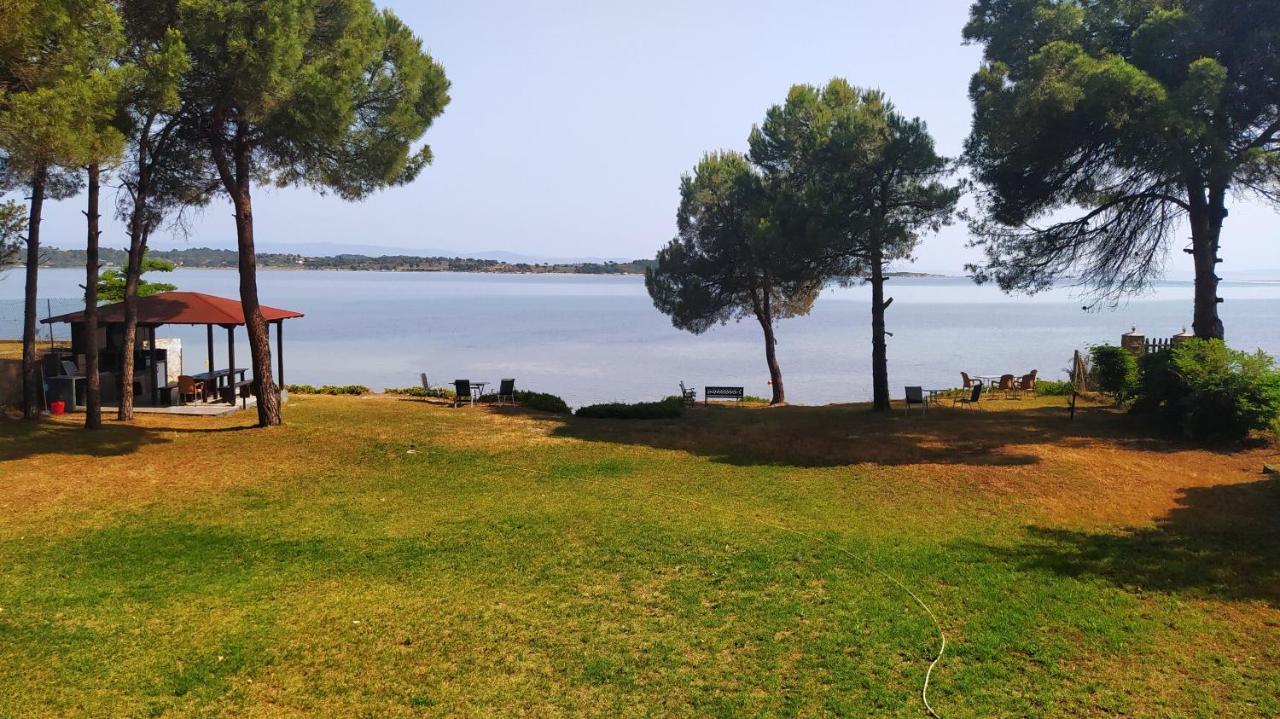Studios Efi Beach Vourvourou Exterior photo