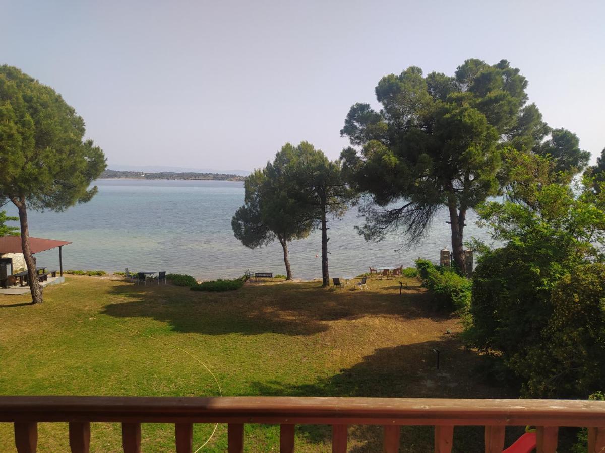 Studios Efi Beach Vourvourou Exterior photo